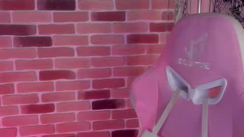 Snapshot of mekepo chatting on November 9, 2025, 3:21 pm Katie Payne online show from November 9, 2025, 3:21 pm