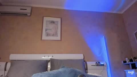 Snapshot of mela911carrera chatting on September 24, 2025, 11:30 pm  Start every day 2000 - 700 online show from September 24, 2025, 11:30 pm