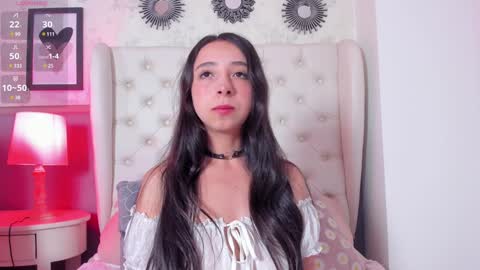 Snapshot of melanie__hills chatting on January 7, 2025, 11:37 am Melanie online show from January 7, 2025, 11:37 am