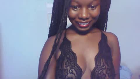 Snapshot of melanin_sassy96 chatting on January 11, 2025, 8:00 am bad lil shawry online show from January 11, 2025, 8:00 am