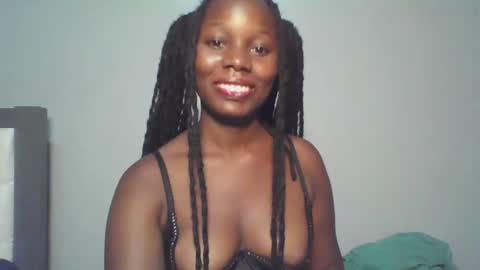 Snapshot of melanin_sassy96 chatting on January 13, 2025, 12:41 am bad lil shawry online show from January 13, 2025, 12:41 am