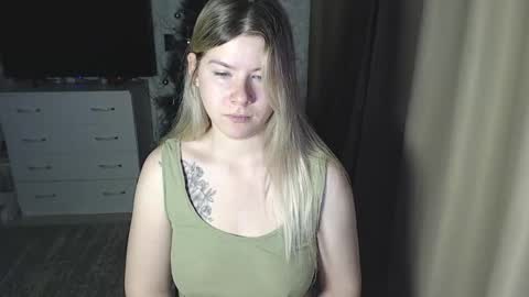 Snapshot of melissa__ray chatting on December 23, 2024, 12:25 am Melissa Ray online show from December 23, 2024, 12:25 am