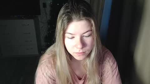 Snapshot of melissa__ray chatting on December 24, 2024, 3:16 am Melissa Ray online show from December 24, 2024, 3:16 am