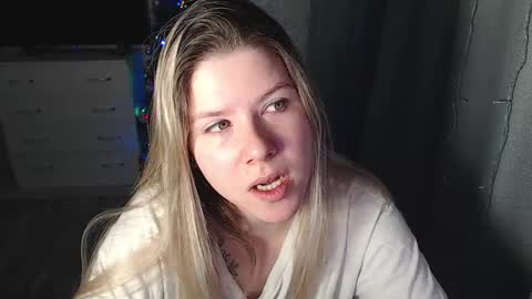 Snapshot of melissa__ray chatting on January 9, 2025, 6:47 pm Melissa Ray online show from January 9, 2025, 6:47 pm