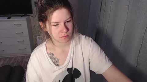 Snapshot of melissa__ray chatting on January 31, 2025, 2:15 am Melissa Ray online show from January 31, 2025, 2:15 am