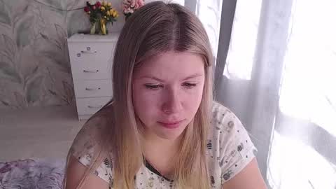 Snapshot of melissa__ray chatting on October 28, 2025, 6:50 am Melissa Ray online show from October 28, 2025, 6:50 am