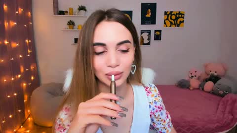 Tessa online show from February 8, 2025, 9:57 pm