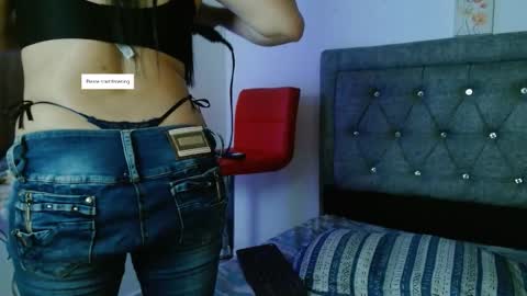 Snapshot of meriilyn_monroe724 chatting on October 21, 2025, 5:24 pm meriilyn_monroe724 online show from October 21, 2025, 5:24 pm