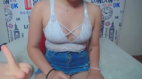 Snapshot of merlinaadams_ chatting on February 18, 2025, 11:30 pm Merlina online show from February 18, 2025, 11:30 pm