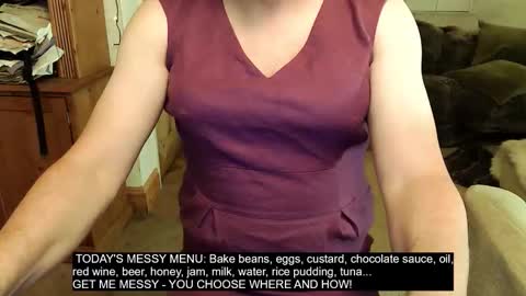 Snapshot of messyxdresser chatting on October 13, 2025, 7:25 pm messyxdresser online show from October 13, 2025, 7:25 pm