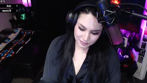 MetalPocahotass online show from December 8, 2024, 3:21 am