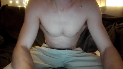 Snapshot of mew_606 chatting on December 3, 2024, 9:01 pm mew online show from December 3, 2024, 9:01 pm