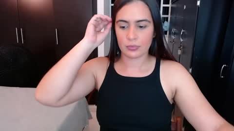 Snapshot of mia_danielsx chatting on December 29, 2024, 1:34 am Mia online show from December 29, 2024, 1:34 am