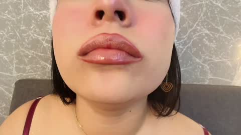 Snapshot of mia_roux13 chatting on December 30, 2024, 1:26 am Mia Roux online show from December 30, 2024, 1:26 am