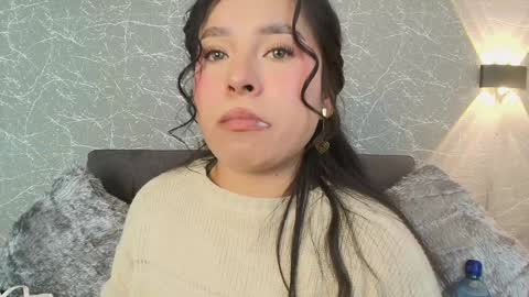 Snapshot of mia_roux13 chatting on January 5, 2025, 7:28 pm Mia Roux online show from January 5, 2025, 7:28 pm