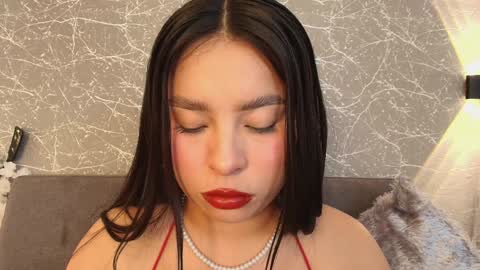Snapshot of mia_roux13 chatting on February 7, 2025, 9:58 pm Mia Roux online show from February 7, 2025, 9:58 pm