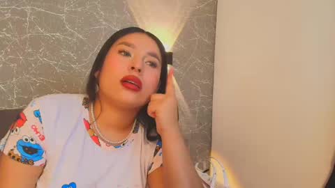 Snapshot of mia_roux13 chatting on February 8, 2025, 7:27 pm Mia Roux online show from February 8, 2025, 7:27 pm