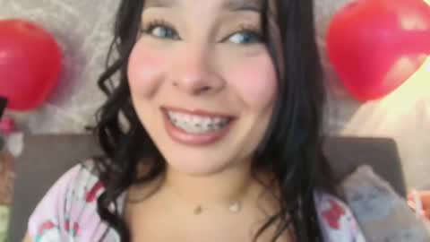 Snapshot of mia_roux13 chatting on February 17, 2025, 1:15 am Mia Roux online show from February 17, 2025, 1:15 am