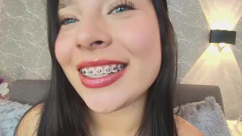 Snapshot of mia_roux13 chatting on February 21, 2025, 7:43 pm Mia Roux online show from February 21, 2025, 7:43 pm