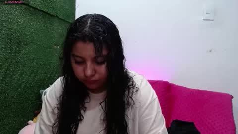 Snapshot of miaa_smiith1 chatting on November 5, 2025, 10:04 am miaa_smiith1 online show from November 5, 2025, 10:04 am