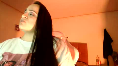 Snapshot of miaabrownn chatting on September 15, 2025, 10:54 pm MIA online show from September 15, 2025, 10:54 pm