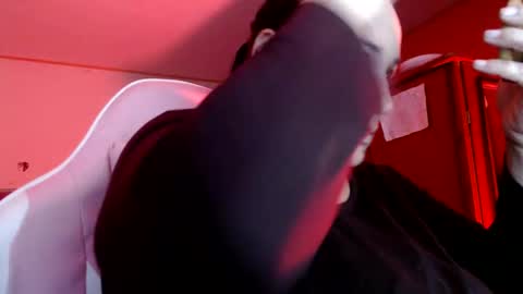 Snapshot of miaabrownn chatting on September 17, 2025, 11:06 pm MIA online show from September 17, 2025, 11:06 pm