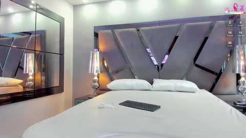 Snapshot of miamirage_ chatting on October 6, 2025, 12:46 pm miamirage_ online show from October 6, 2025, 12:46 pm