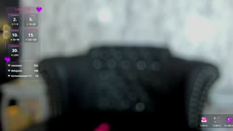 Snapshot of miamontoya chatting on February 5, 2025, 3:52 pm Mia   -5 7001400 Follow  online show from February 5, 2025, 3:52 pm