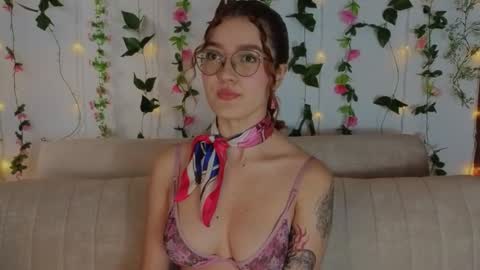Snapshot of miawinxxx848 chatting on September 11, 2025, 10:21 pm Mia Winx  online show from September 11, 2025, 10:21 pm
