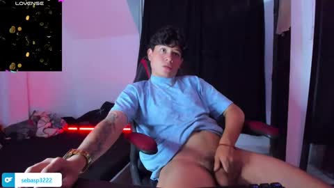 Snapshot of michael_kendall0 chatting on January 10, 2025, 2:25 am michael independent model  online show from January 10, 2025, 2:25 am