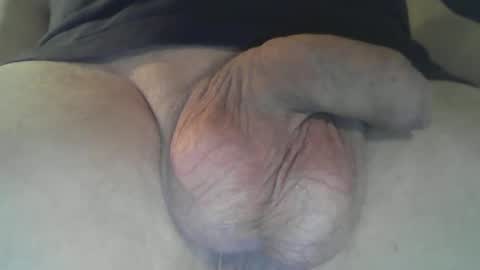 Snapshot of michaels_cock chatting on February 26, 2025, 12:27 am Michael online show from February 26, 2025, 12:27 am