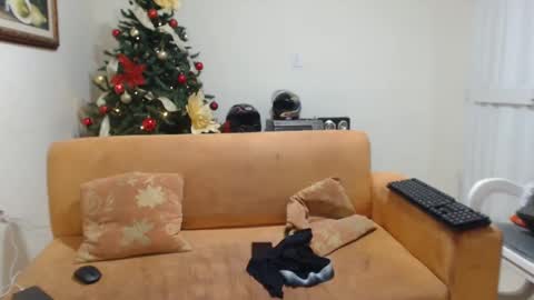 Snapshot of michelle_allen0104 chatting on December 23, 2024, 11:25 am michelle_allen0104 online show from December 23, 2024, 11:25 am