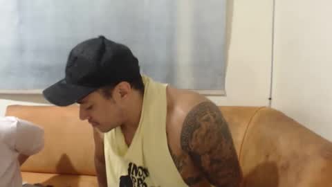 Snapshot of michelle_allen0104 chatting on September 10, 2025, 4:23 am michelle_allen0104 online show from September 10, 2025, 4:23 am