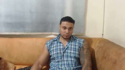 Snapshot of michelle_allen0104 chatting on October 7, 2025, 4:31 am michelle_allen0104 online show from October 7, 2025, 4:31 am