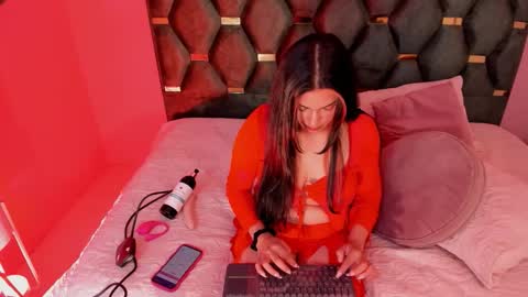 Snapshot of micki__ chatting on September 10, 2025, 11:54 am Micki online show from September 10, 2025, 11:54 am