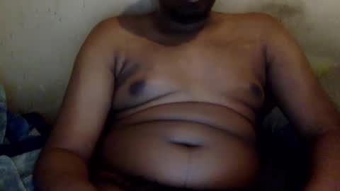 Snapshot of mickkzzx chatting on December 8, 2024, 7:43 pm mickkzzx online show from December 8, 2024, 7:43 pm