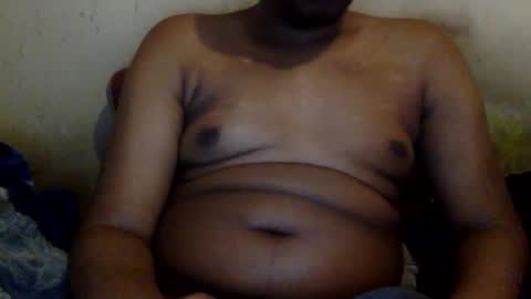 Snapshot of mickkzzx chatting on December 9, 2024, 5:19 pm mickkzzx online show from December 9, 2024, 5:19 pm