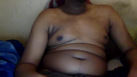 Snapshot of mickkzzx chatting on December 17, 2024, 2:33 pm mickkzzx online show from December 17, 2024, 2:33 pm