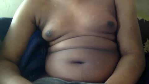 Snapshot of mickkzzx chatting on March 2, 2025, 2:10 pm mickkzzx online show from March 2, 2025, 2:10 pm