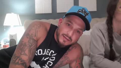 Snapshot of mickyandmallory2 chatting on November 2, 2025, 11:51 pm MickeyandMallory online show from November 2, 2025, 11:51 pm