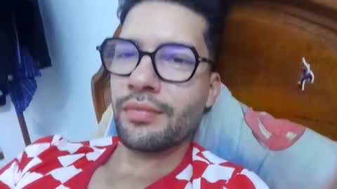 Snapshot of midoumas1 chatting on October 12, 2025, 4:50 pm Sam online show from October 12, 2025, 4:50 pm