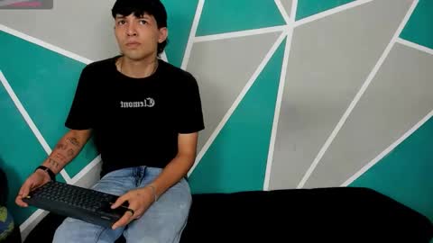 Snapshot of migueyalejo_sweetsex chatting on September 29, 2025, 3:22 am migueyalejo sweetsex online show from September 29, 2025, 3:22 am