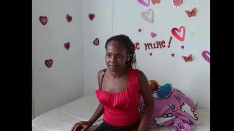 Snapshot of miiavelet chatting on November 10, 2025, 5:01 pm miiavelet online show from November 10, 2025, 5:01 pm