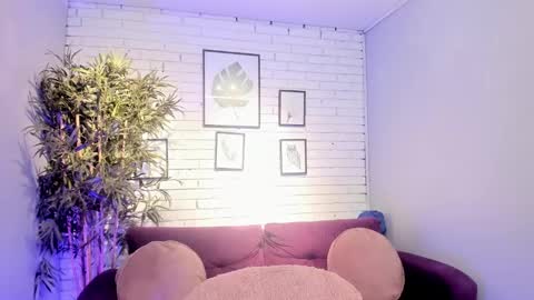 Snapshot of miilu__1 chatting on February 23, 2025, 12:37 pm miilu  online show from February 23, 2025, 12:37 pm