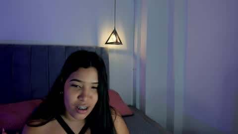 Snapshot of miiss_greyy chatting on March 3, 2025, 7:28 pm miiss_greyy online show from March 3, 2025, 7:28 pm