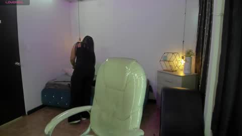 Snapshot of miiss_greyy chatting on September 11, 2025, 11:43 am miiss_greyy online show from September 11, 2025, 11:43 am