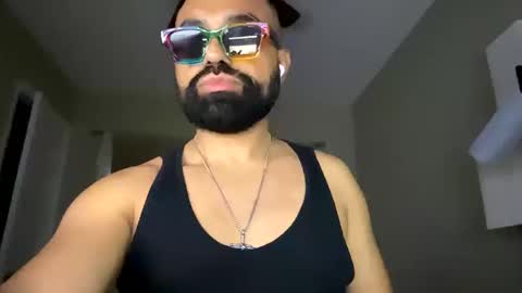 Snapshot of mik138 chatting on October 12, 2025, 10:31 pm mik138 online show from October 12, 2025, 10:31 pm