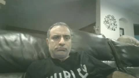 Snapshot of mikej143 chatting on February 8, 2025, 1:22 am mikej143 online show from February 8, 2025, 1:22 am