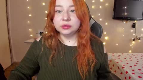 Snapshot of mila_foxxxy chatting on March 4, 2025, 4:06 am Mila shy sensual person  online show from March 4, 2025, 4:06 am