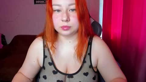 Snapshot of mila_foxxxy chatting on September 16, 2025, 5:41 am Mila shy sensual person  online show from September 16, 2025, 5:41 am